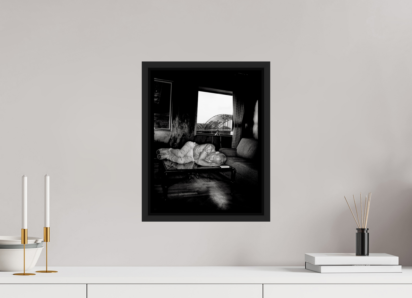 30 x 38,6 cm, Floater Frame | Black Matte Flea - Red Hot Chili Peppers 01