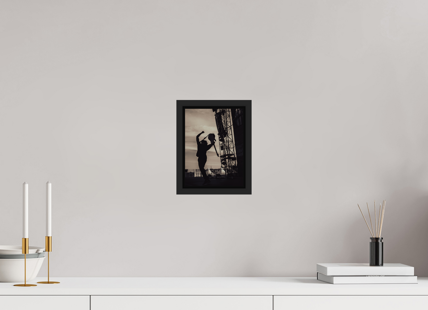 15 x 20 cm, Floater Frame | Black Matte Fever 333 Live 01