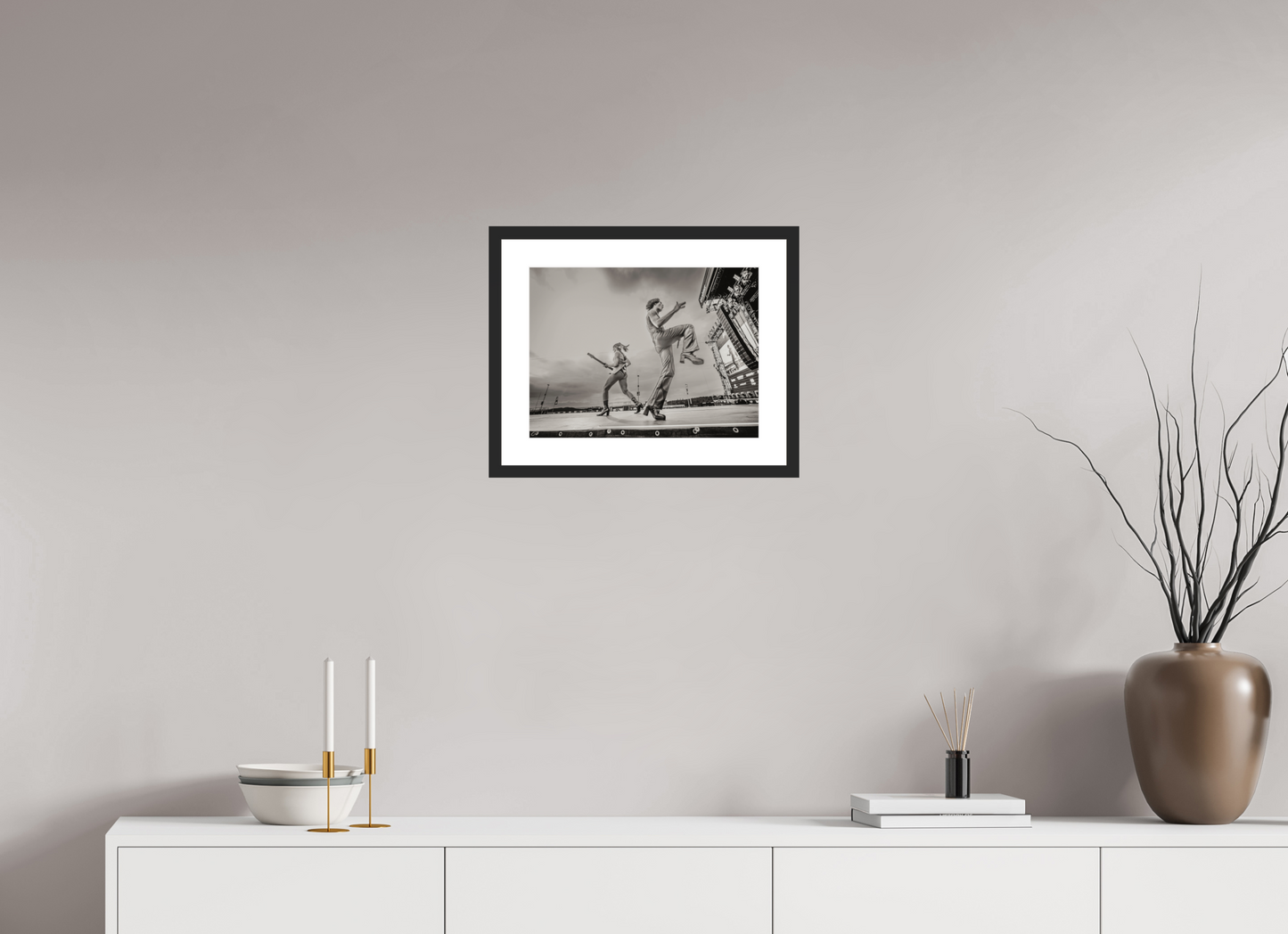 40 x 30 cm, Wood Frame with Passe-Partout | Black Matte Måneskin Live 01