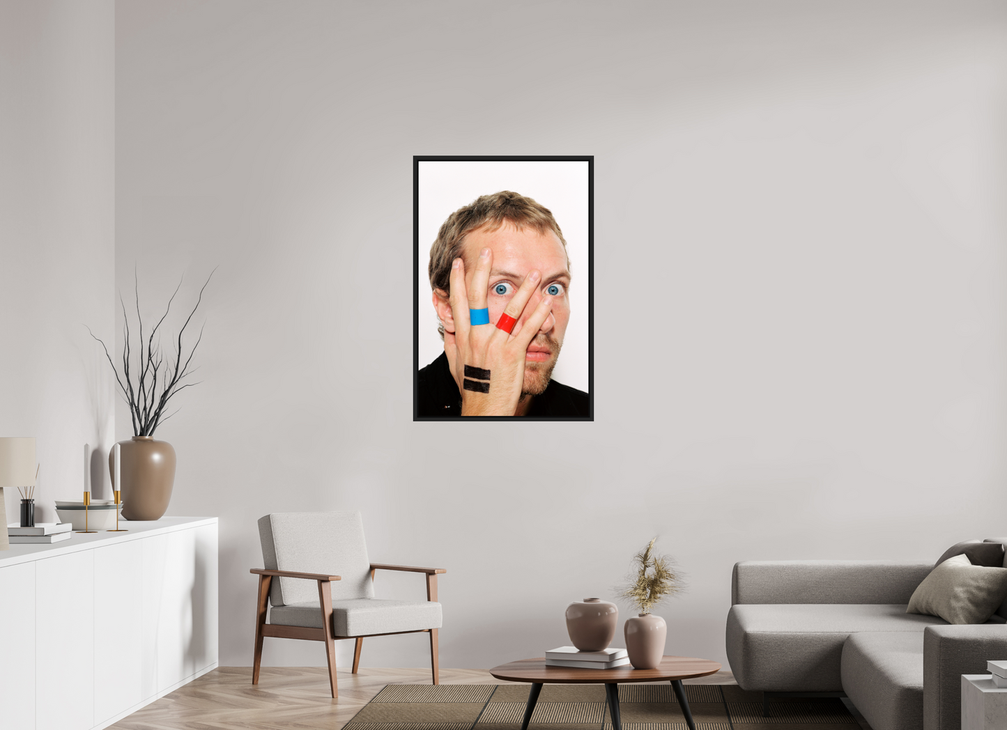 70 x 105 cm, Floater Frame | Black Matte Chris Martin - Coldplay 06