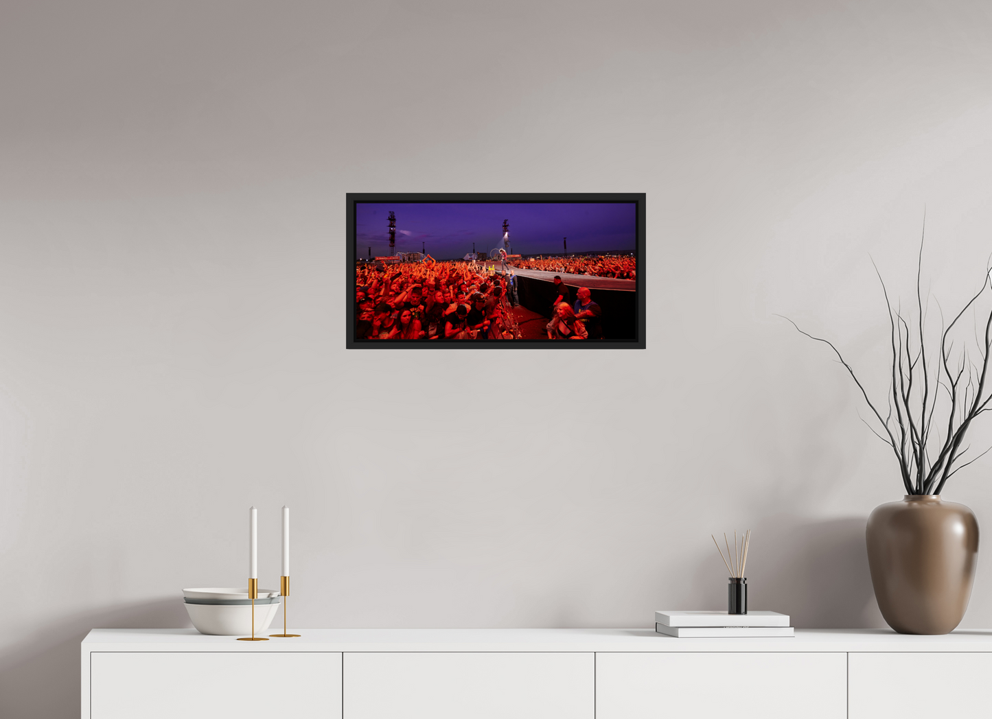 61,6 x 30 cm, Floater Frame | Black Matte Dave Grohl - Foo Fighters Live 05