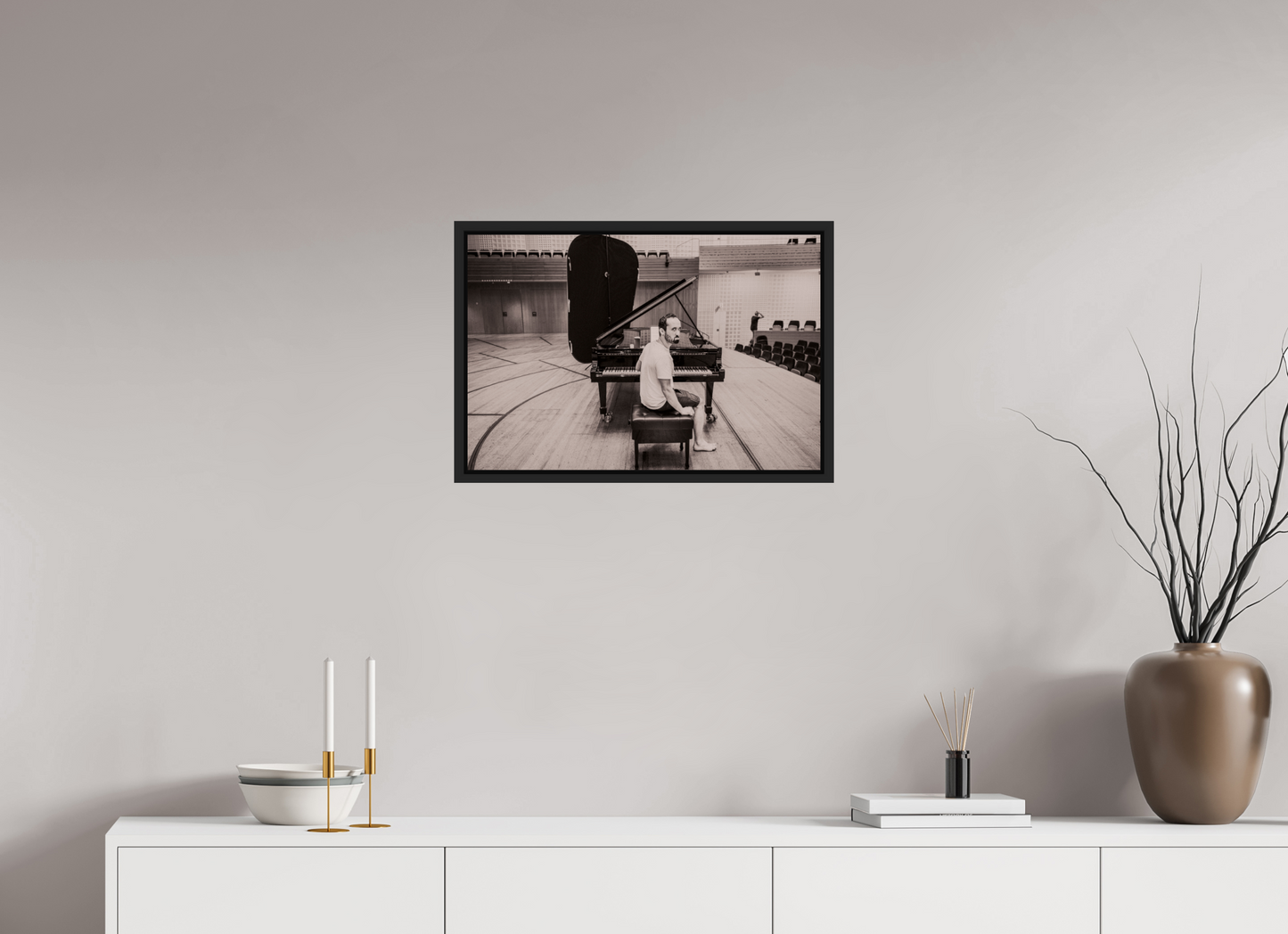 60 x 40 cm, Floater Frame | Black Matte Igor Levit 03