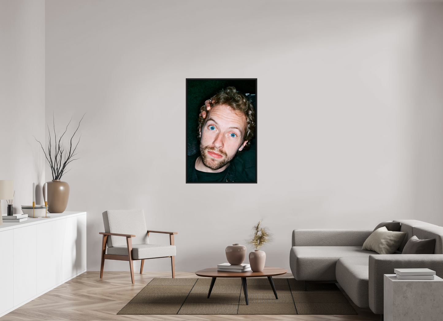 80 x 120 cm, Floater Frame | Black Matte Chris Martin - Coldplay 08