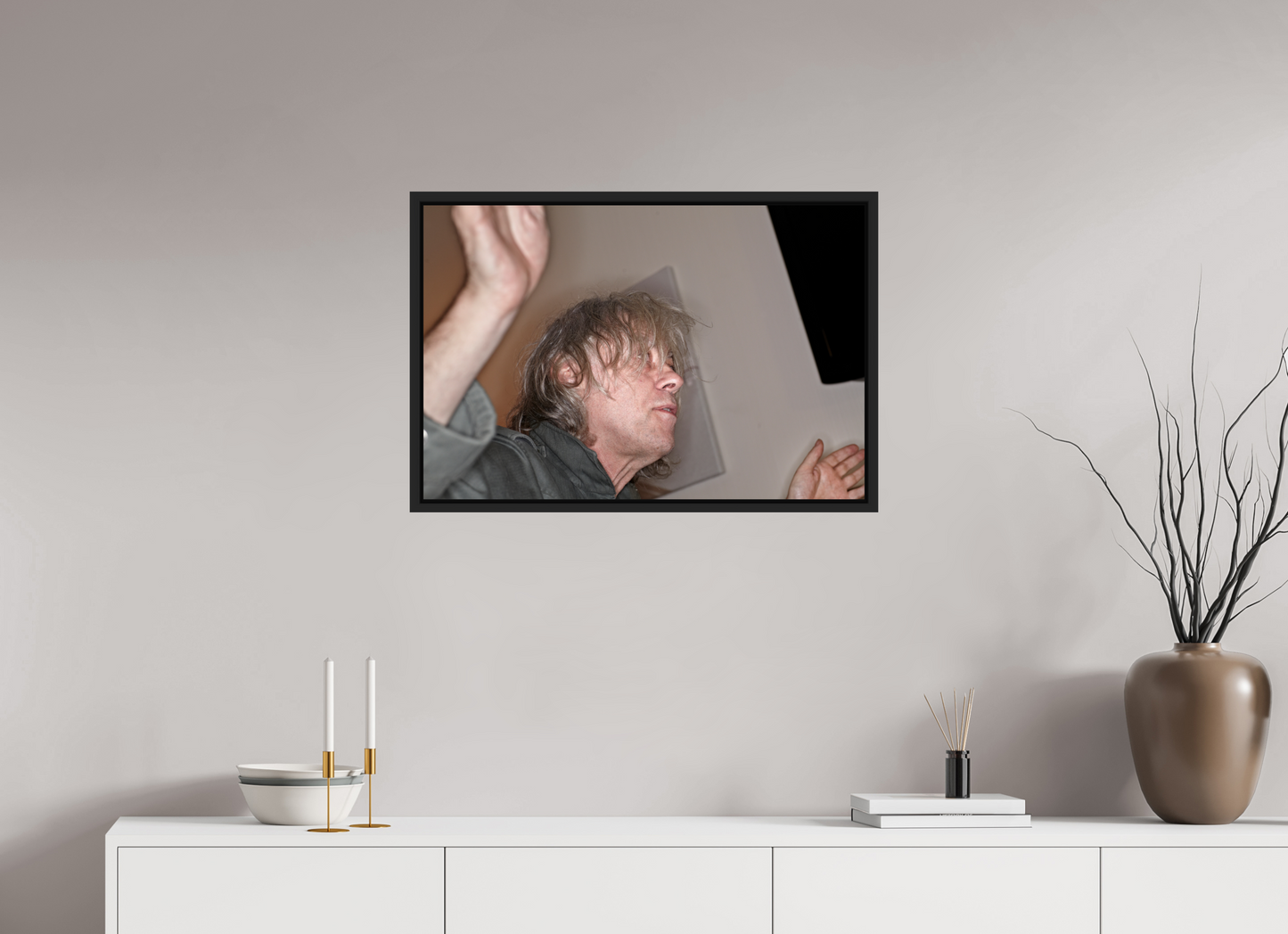 75 x 50 cm, Floater Frame | Black Matte Bob Geldof 07