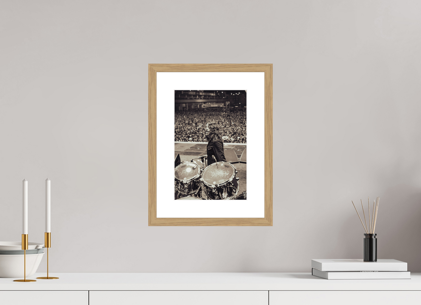 20 x 30 cm, Wood Frame with Passe-Partout | Oak Dave Grohl - Foo Fighters Live 10