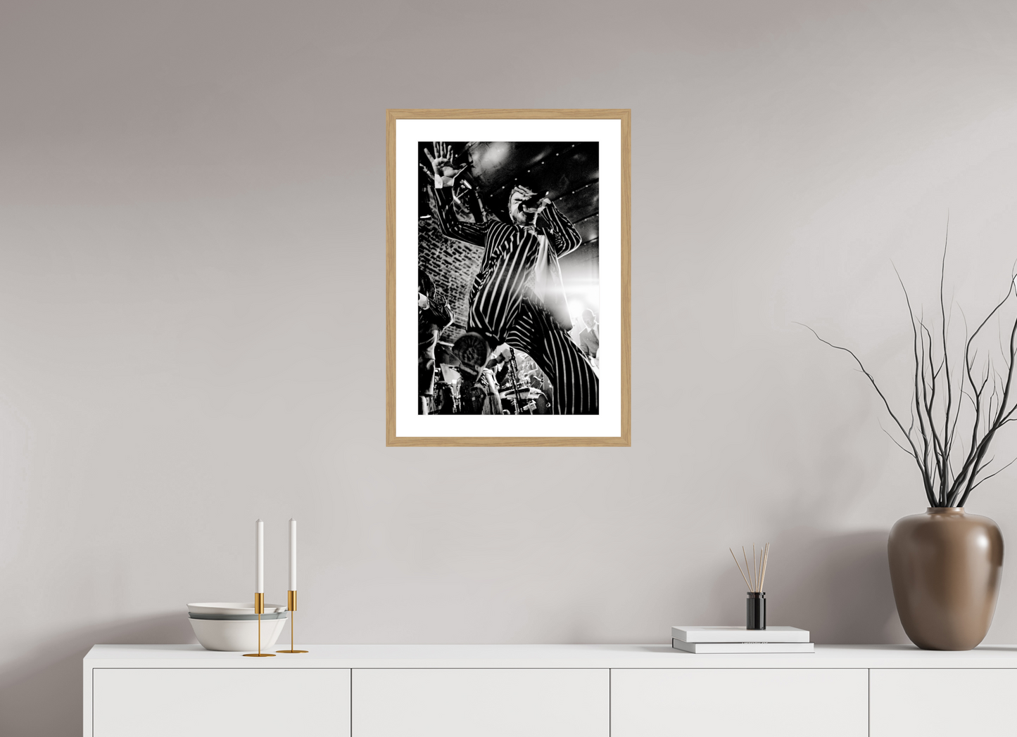 40 x 60 cm, Wood Frame with Passe-Partout | Oak Peter Fox - Seeed Live 01