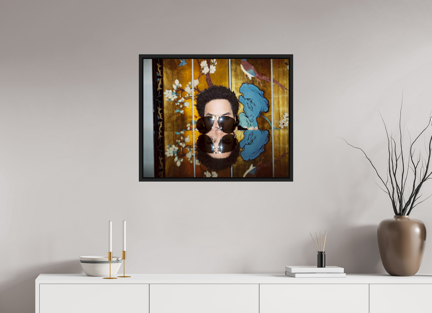 73,6 x 60 cm, Floater Frame | Black Matte Lenny Kravitz 03