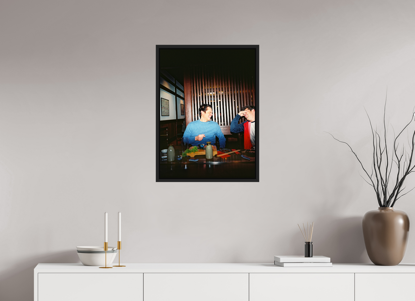 50 x 67,8 cm, Floater Frame | Black Matte Johnny Knoxville - Jackass 05