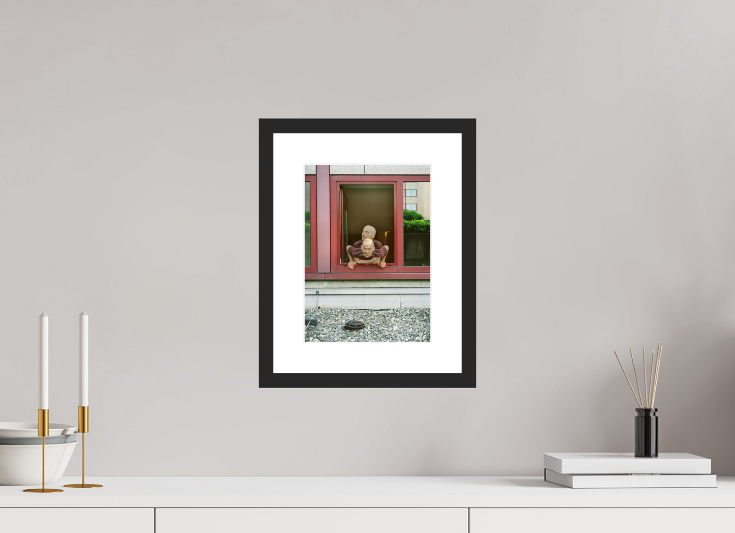 20 x 27,8 cm, Wood Frame with Passe-Partout | Black Matte Moby 01