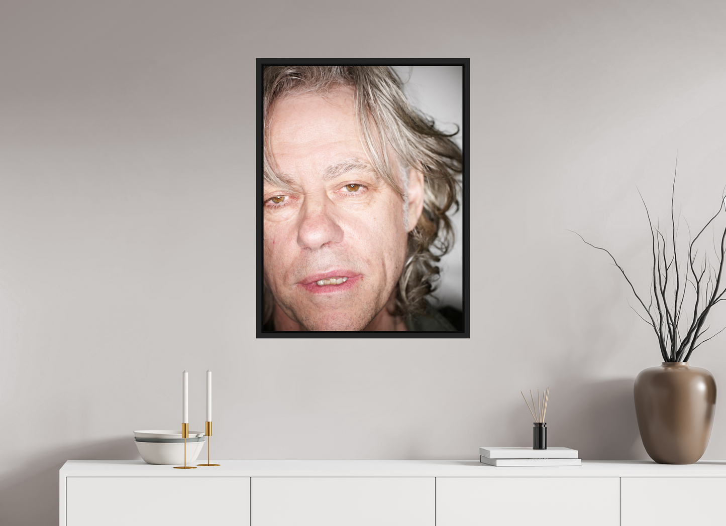 60 x 80 cm, Floater Frame | Black Matte Bob Geldof 03