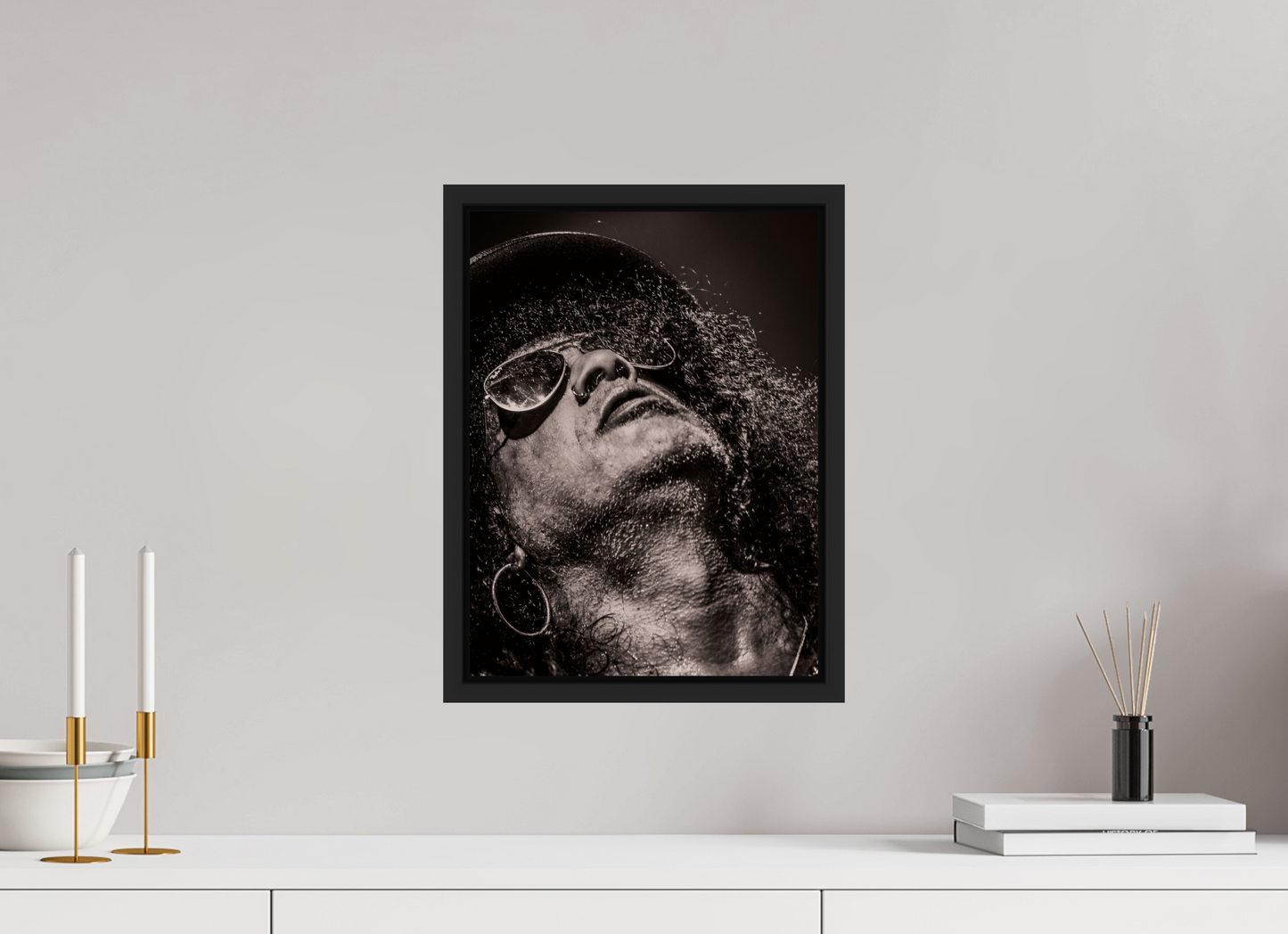 30 x 40 cm, Floater Frame | Black Matte Slash 10