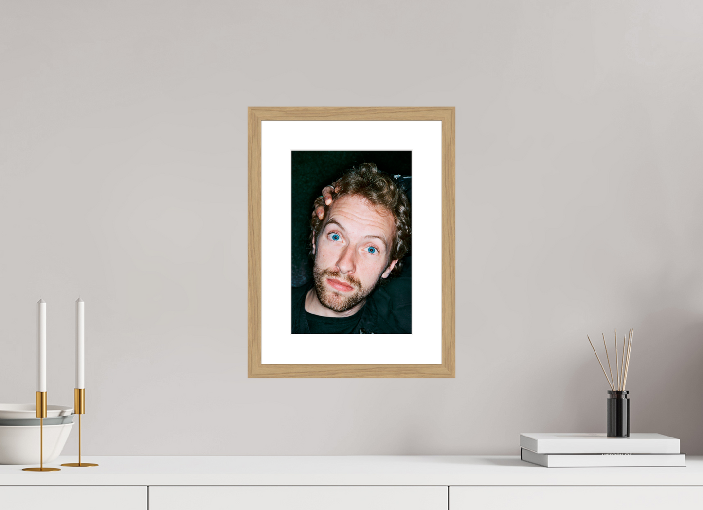 20 x 30 cm, Wood Frame with Passe-Partout | Oak Chris Martin - Coldplay 08