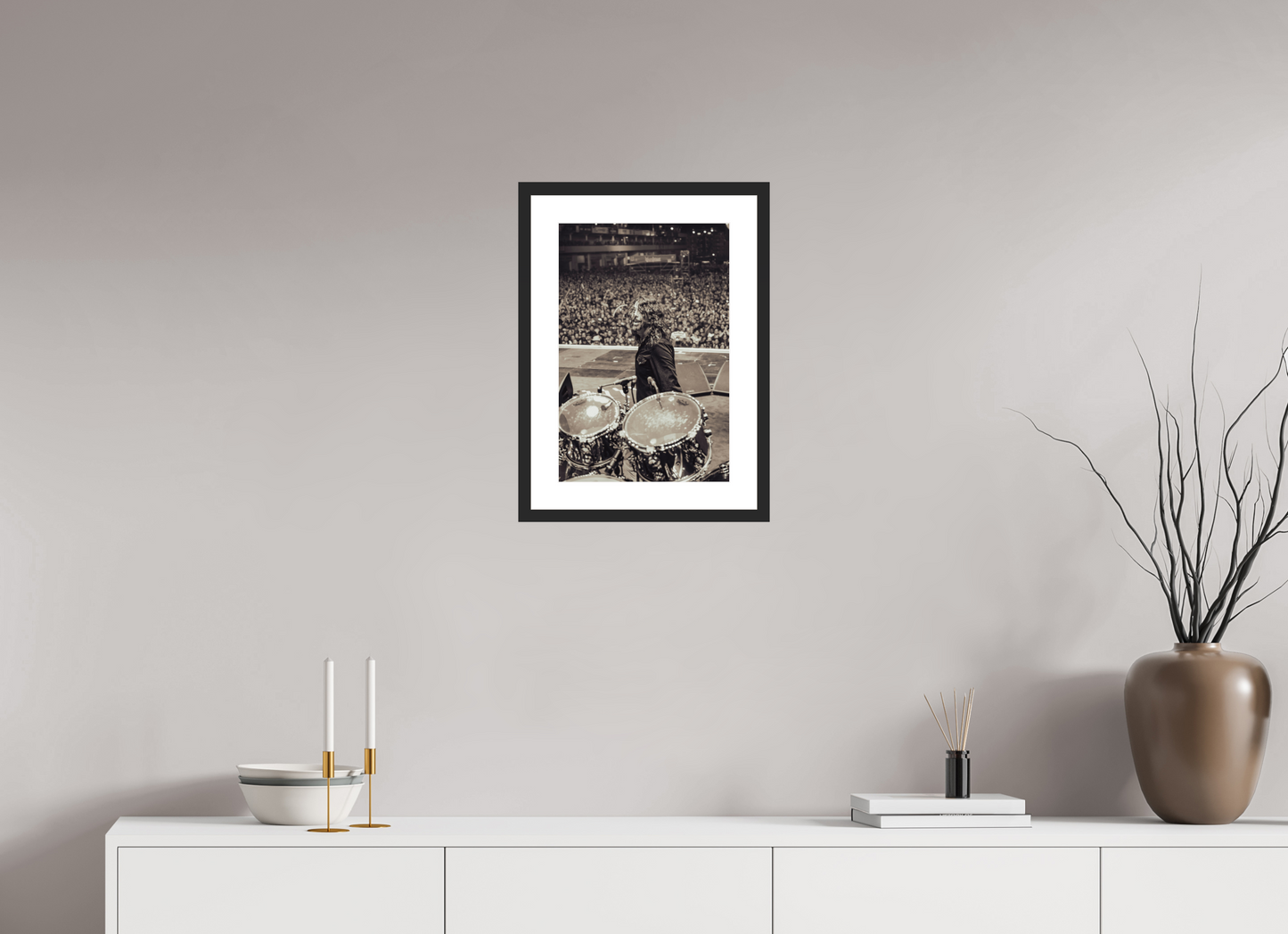 30 x 45 cm, Wood Frame with Passe-Partout | Black Matte Dave Grohl - Foo Fighters Live 10