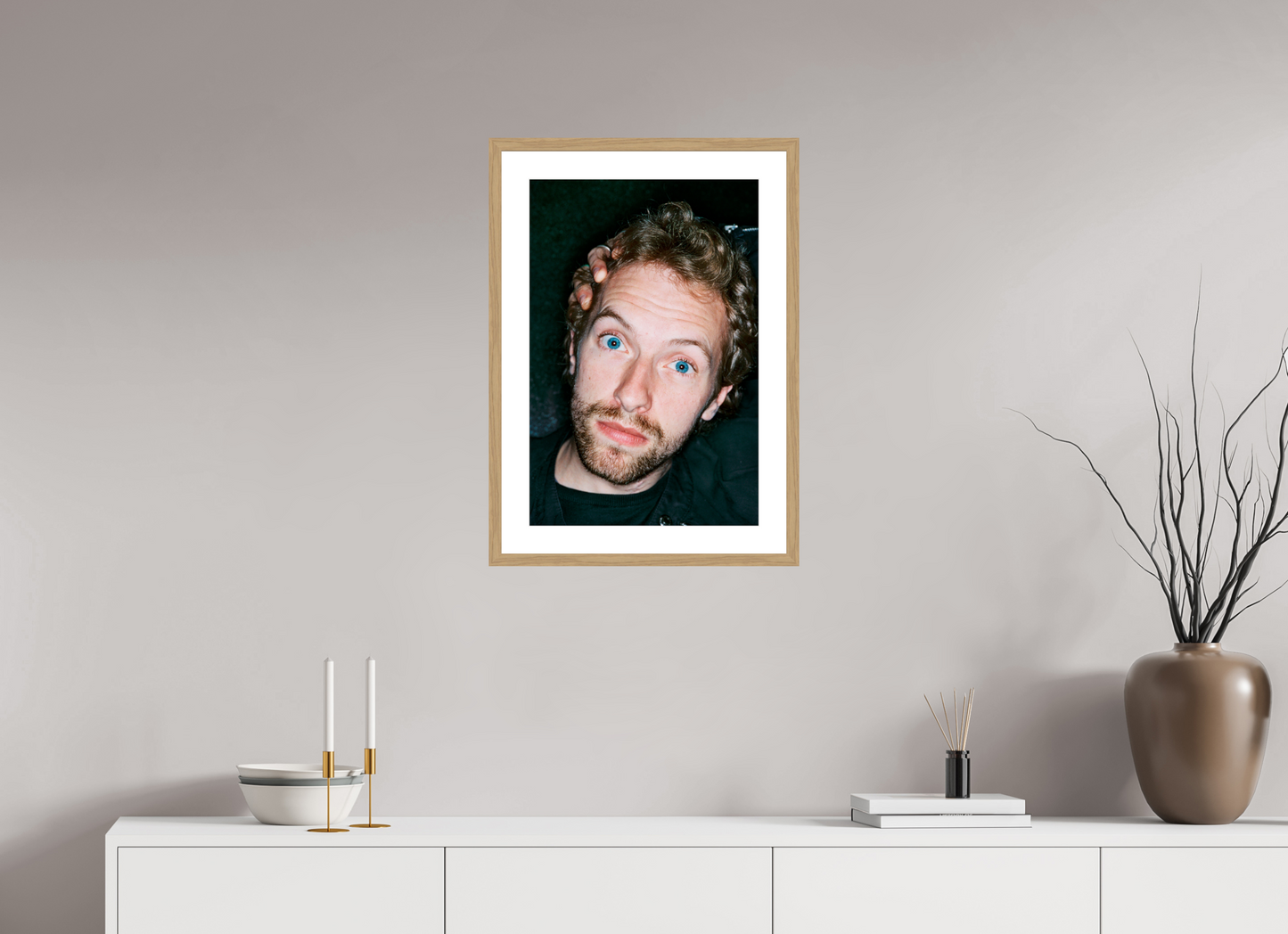 40 x 60 cm, Wood Frame with Passe-Partout | Oak Chris Martin - Coldplay 08