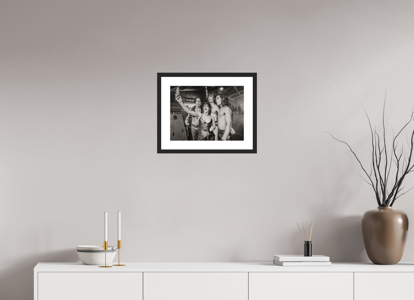 40 x 30 cm, Wood Frame with Passe-Partout | Black Matte Måneskin 01