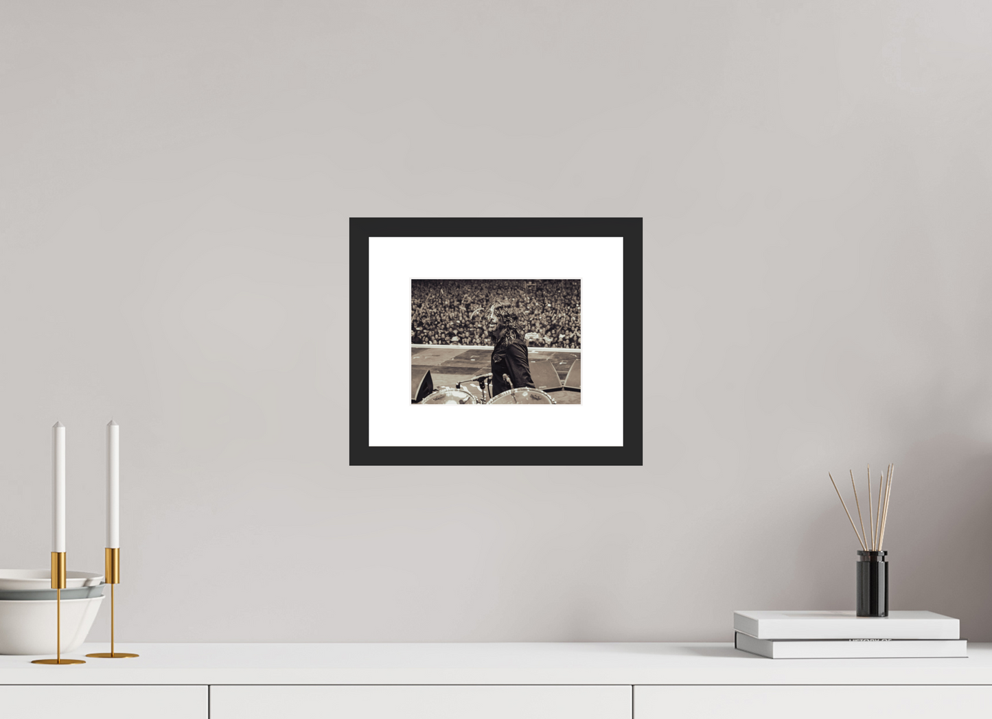 20 x 15 cm, Wood Frame with Passe-Partout | Black Matte Dave Grohl - Foo Fighters Live 12