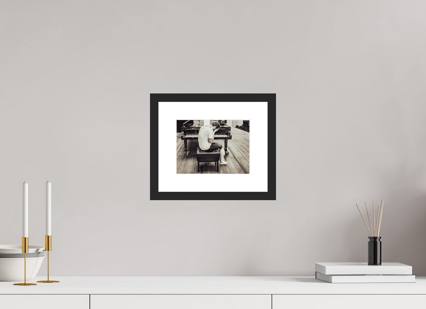 20 x 15 cm, Wood Frame with Passe-Partout | Black Matte Igor Levit 02