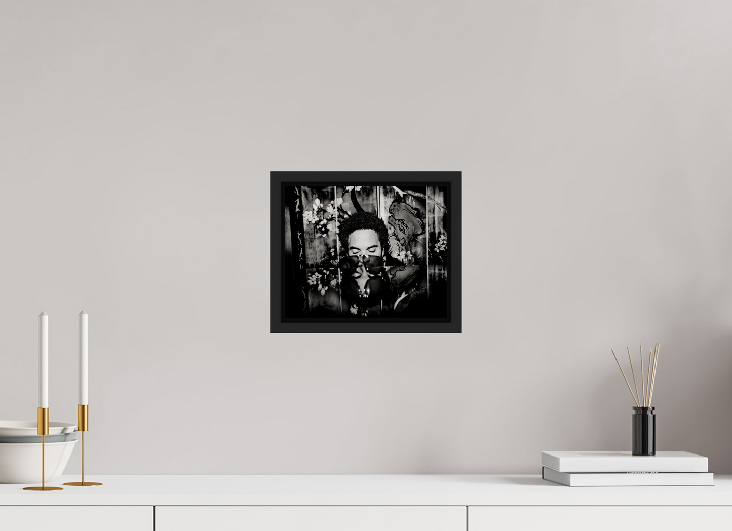 24,5 x 20 cm, Floater Frame | Black Matte Lenny Kravitz 01