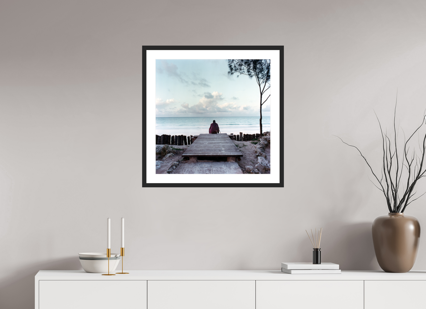 60 x 60 cm, Wood Frame with Passe-Partout | Black Matte Massai - Zanzibar, Tansania 01