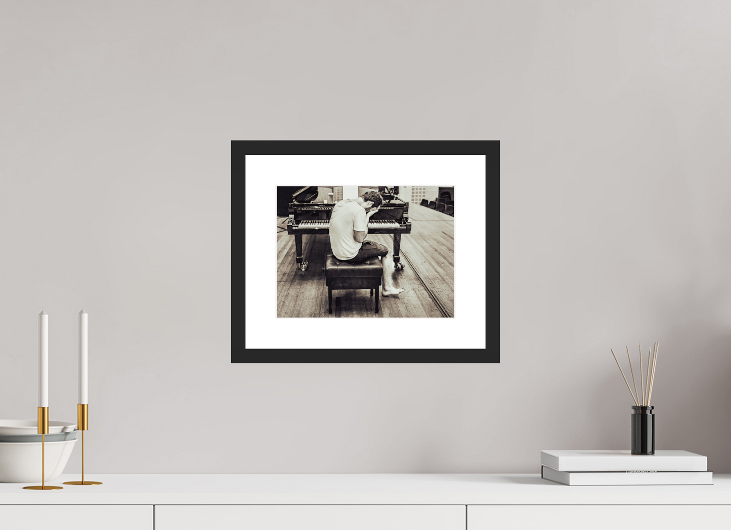 28 x 21 cm, Wood Frame with Passe-Partout | Black Matte Igor Levit 02