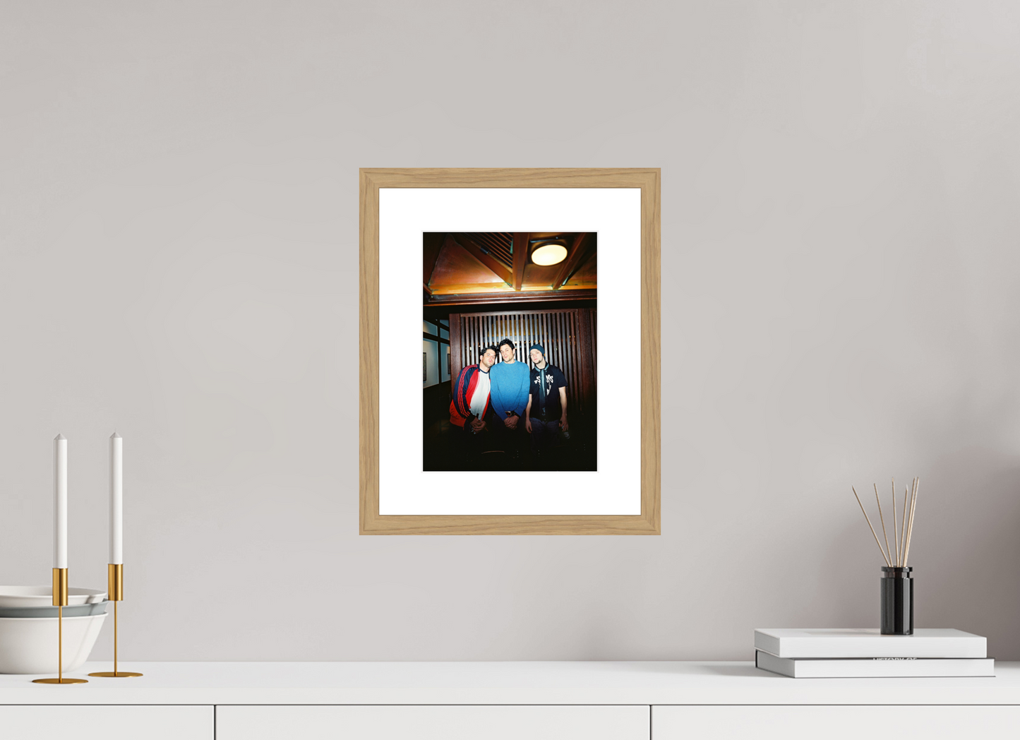 20 x 27,1 cm, Wood Frame with Passe-Partout | Oak Johnny Knoxville - Jackass 01