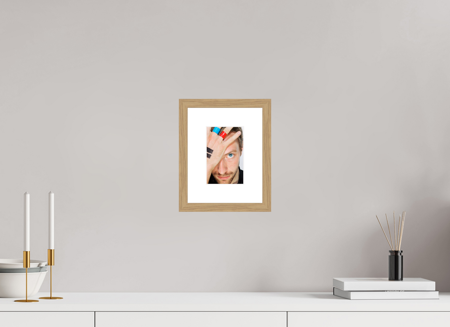 10 x 15 cm, Wood Frame with Passe-Partout | Oak Chris Martin - Coldplay 04