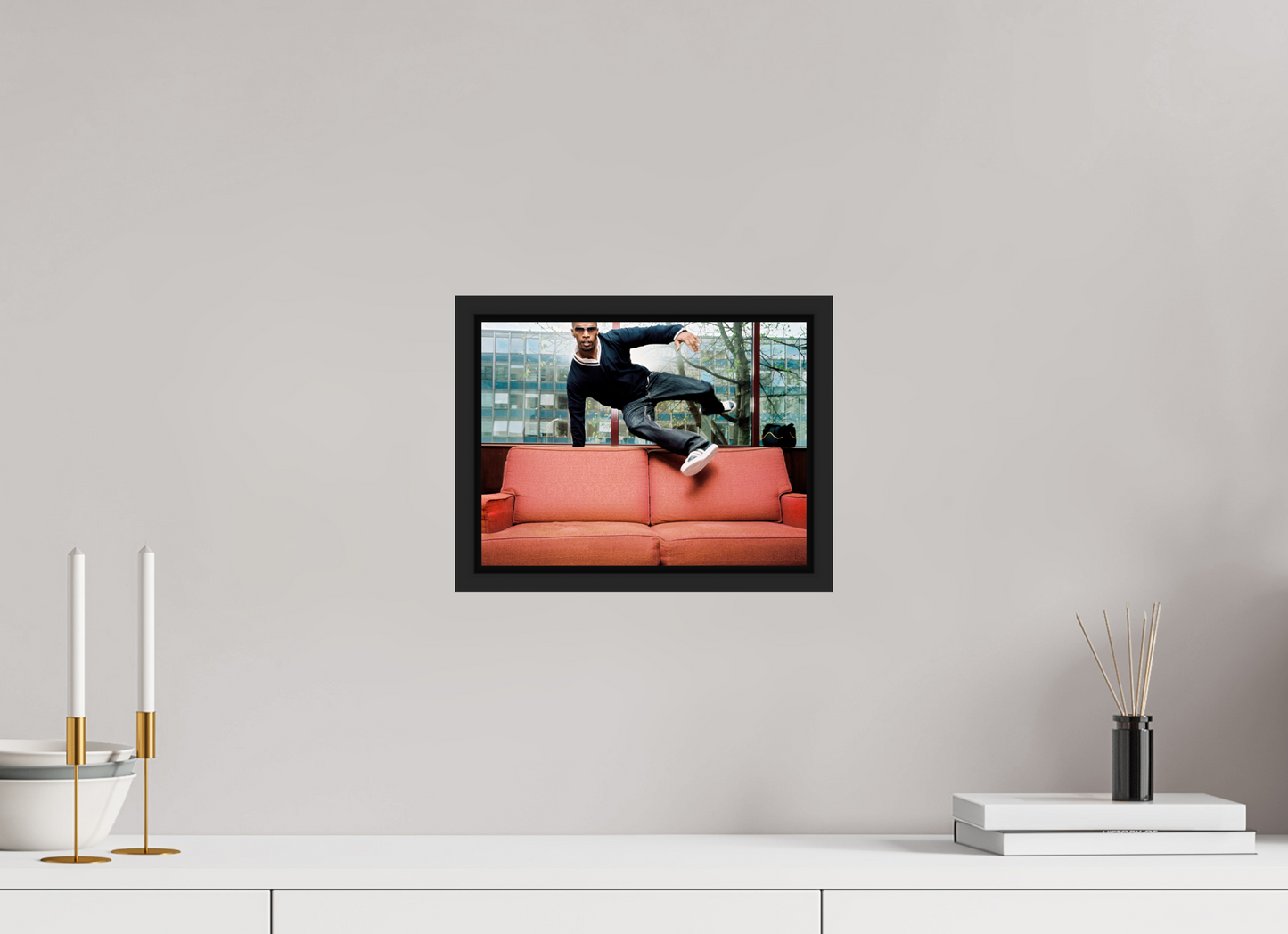 28 x 21 cm, Floater Frame | Black Matte Jamie Foxx 02