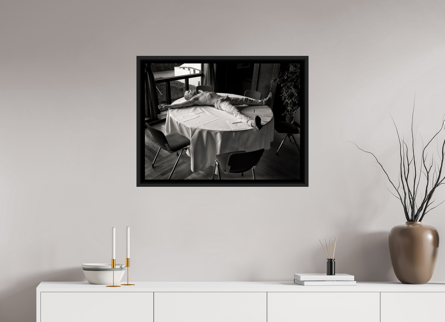 80 x 60 cm, Floater Frame | Black Matte Flea - Red Hot Chili Peppers 03