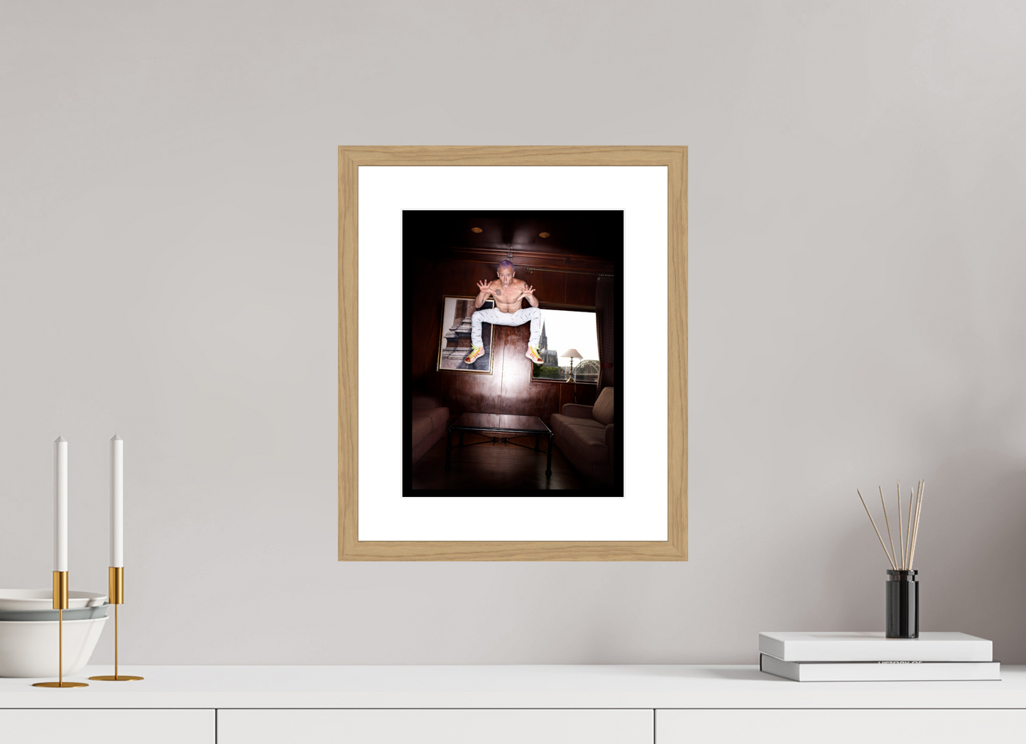 25 x 32,1 cm, Wood Frame with Passe-Partout | Oak Flea - Red Hot Chili Peppers 02