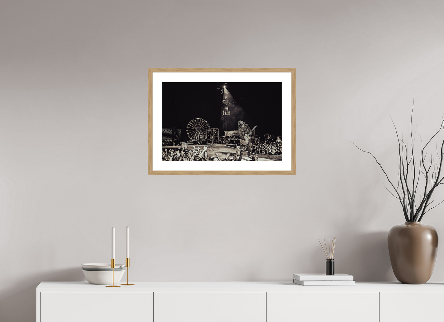 60 x 40 cm, Wood Frame with Passe-Partout | Oak Dave Grohl - Foo Fighters Live 04