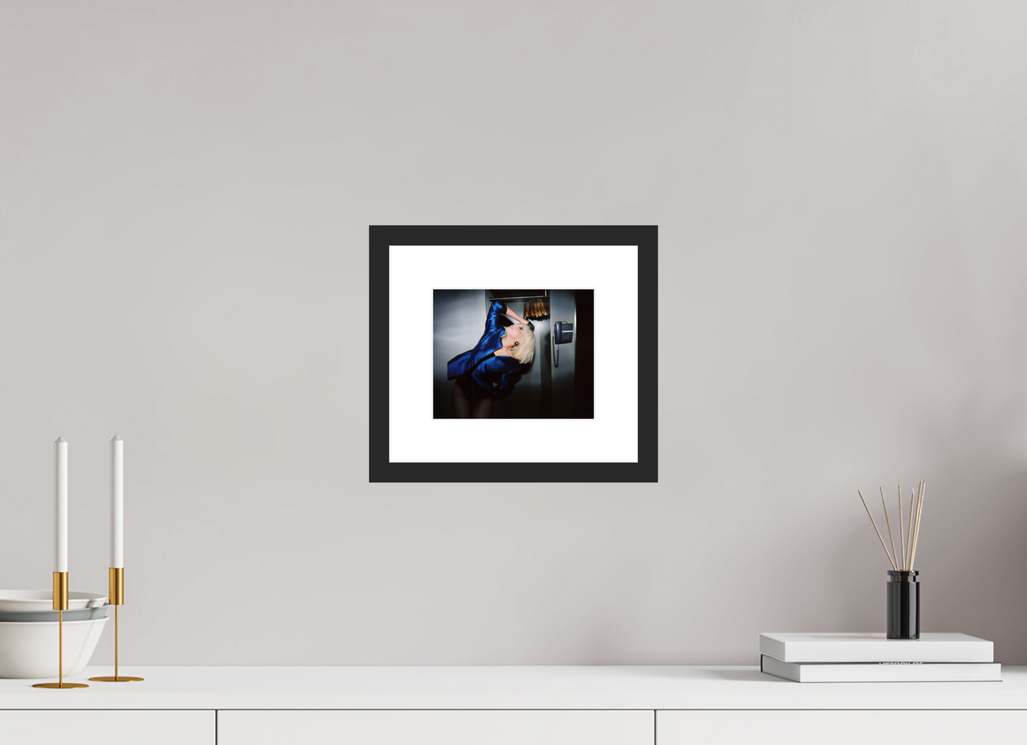 18,4 x 15 cm, Wood Frame with Passe-Partout | Black Matte Lady Gaga 02