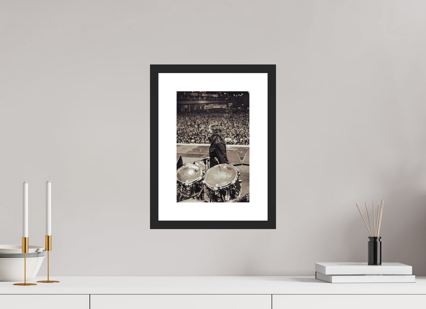 20 x 30 cm, Wood Frame with Passe-Partout | Black Matte Dave Grohl - Foo Fighters Live 10