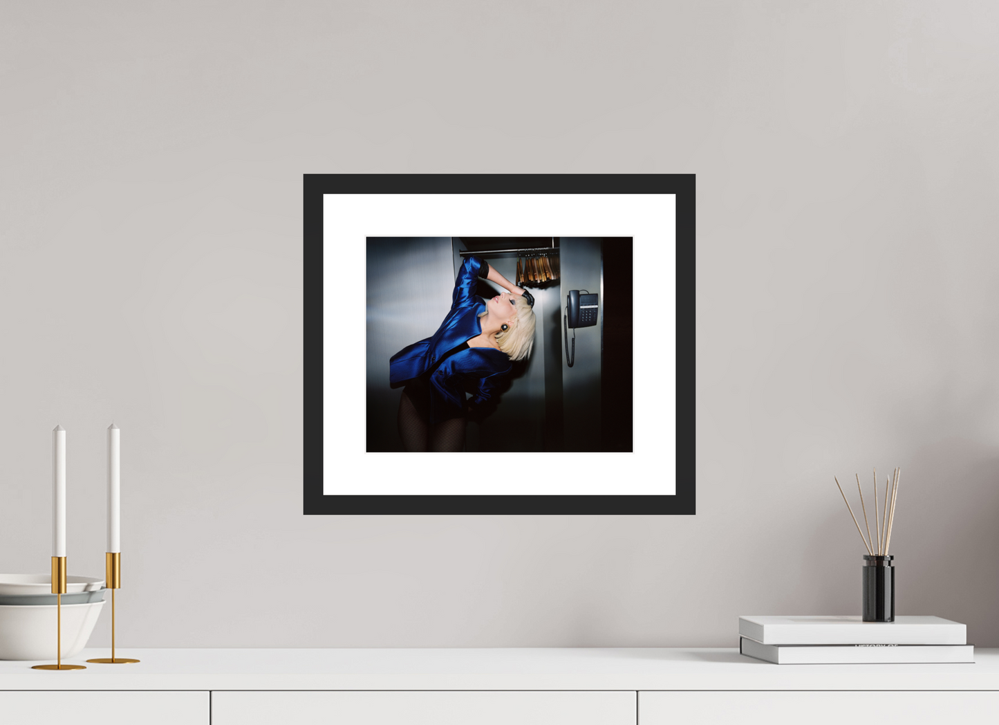 30,7 x 25 cm, Wood Frame with Passe-Partout | Black Matte Lady Gaga 02