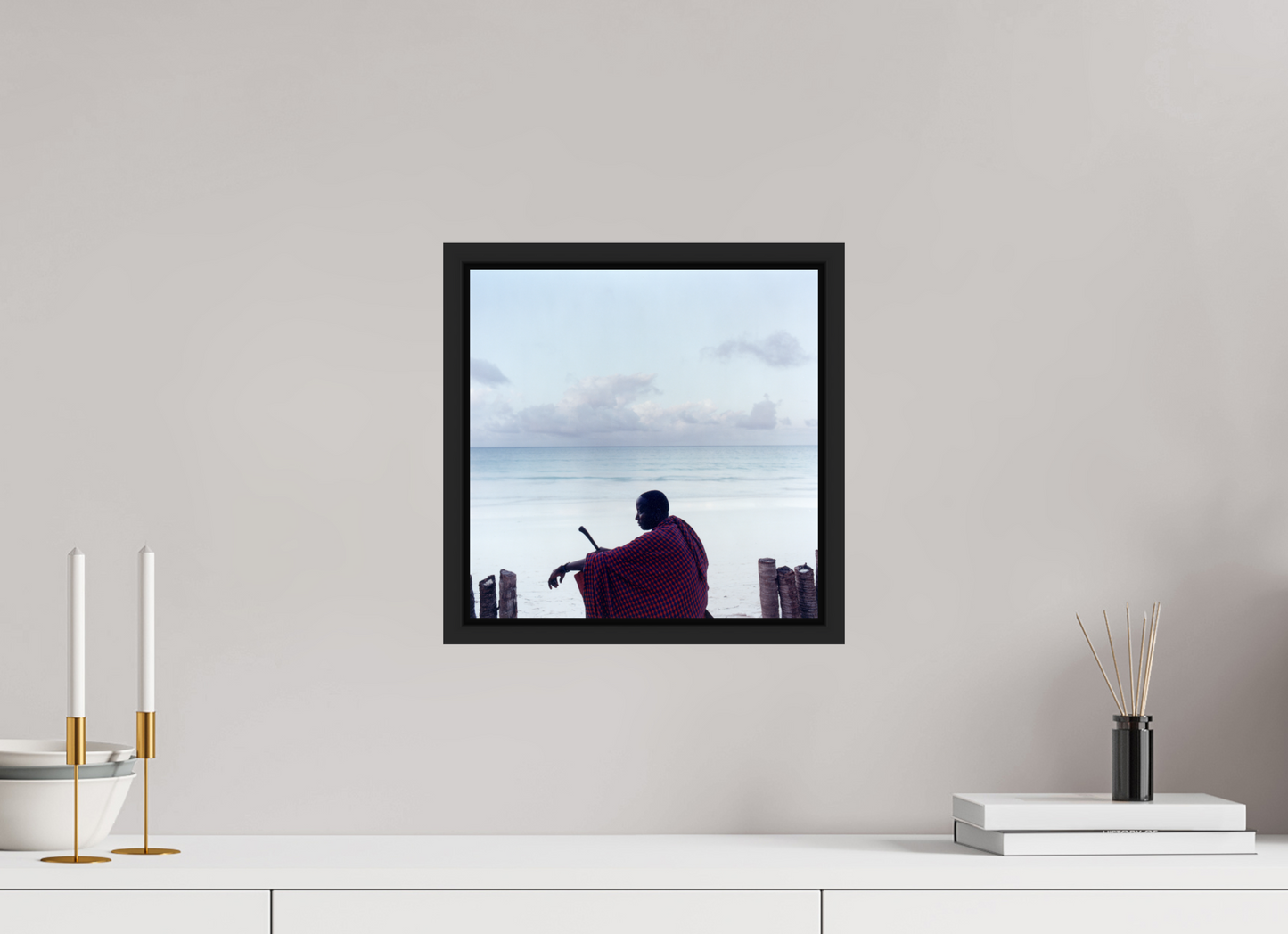 30 x 30 cm, Floater Frame | Black Matte Massai - Zanzibar, Tansania 02