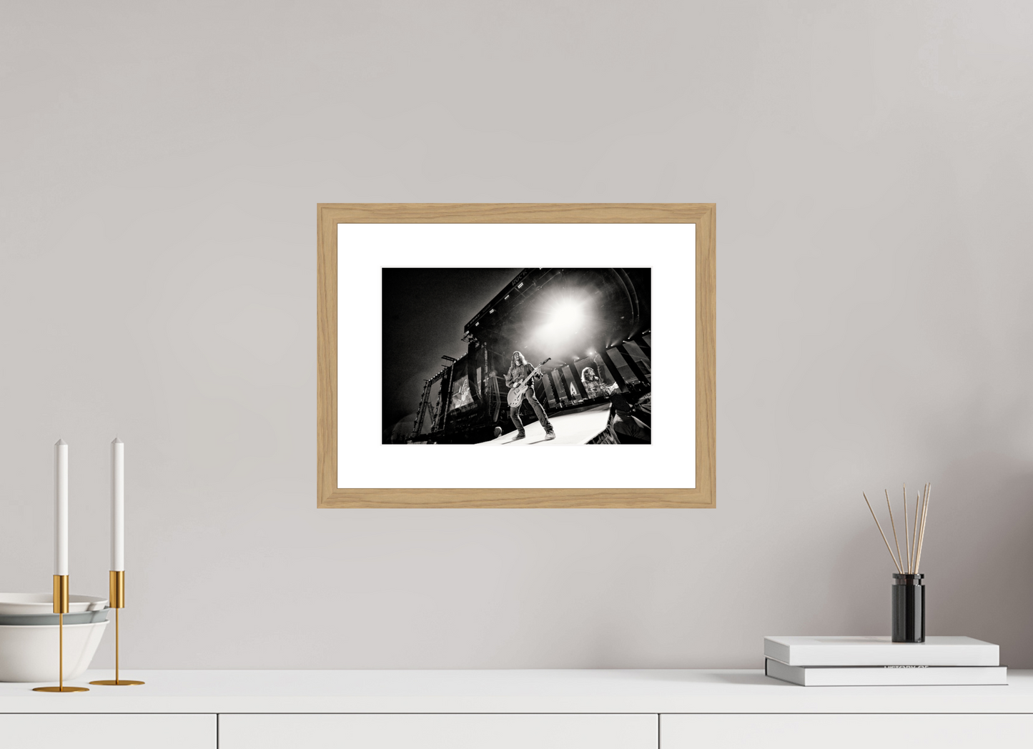 30 x 20 cm, Wood Frame with Passe-Partout | Oak Dave Grohl - Foo Fighters Live 07