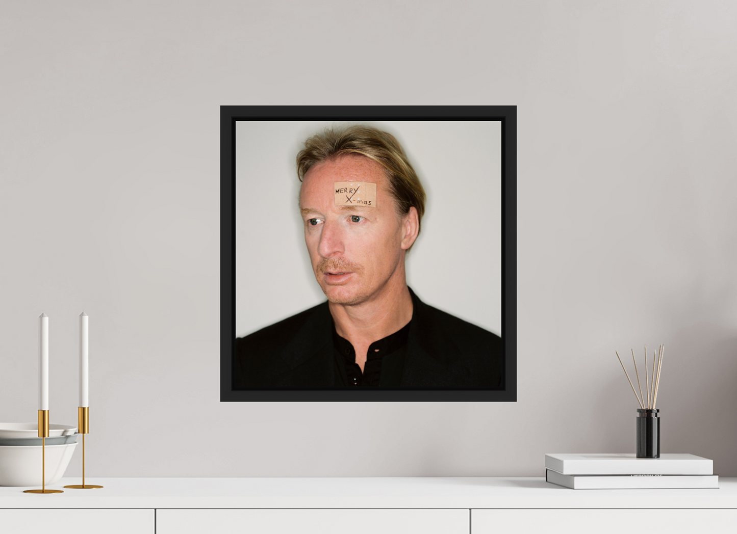 40 x 40 cm, Floater Frame | Black Matte DJ Hell 02