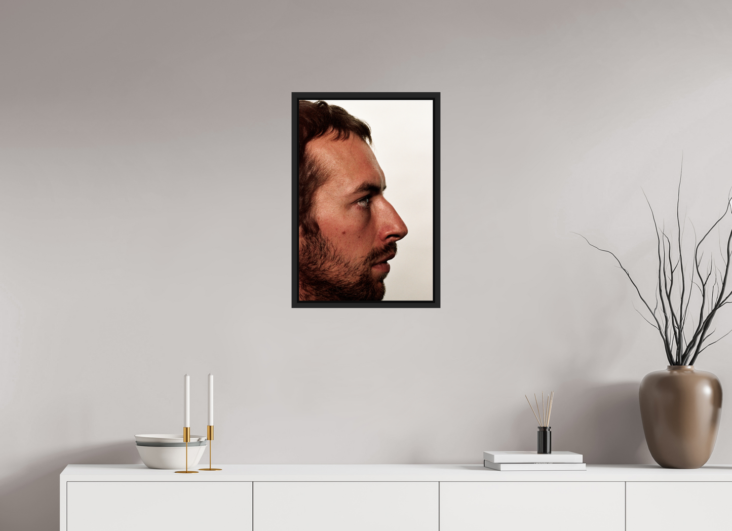 40 x 60 cm, Floater Frame | Black Matte Chris Martin - Coldplay 03