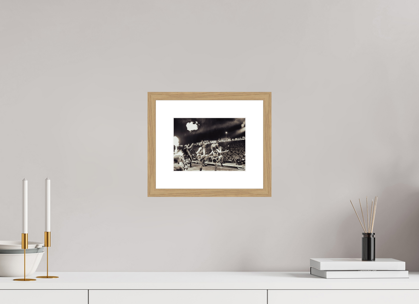 20 x 15 cm, Wood Frame with Passe-Partout | Oak Scooter Live 02