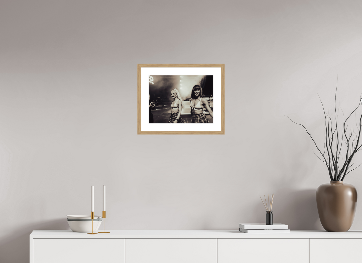 40 x 30 cm, Wood Frame with Passe-Partout | Oak Scooter Live 01