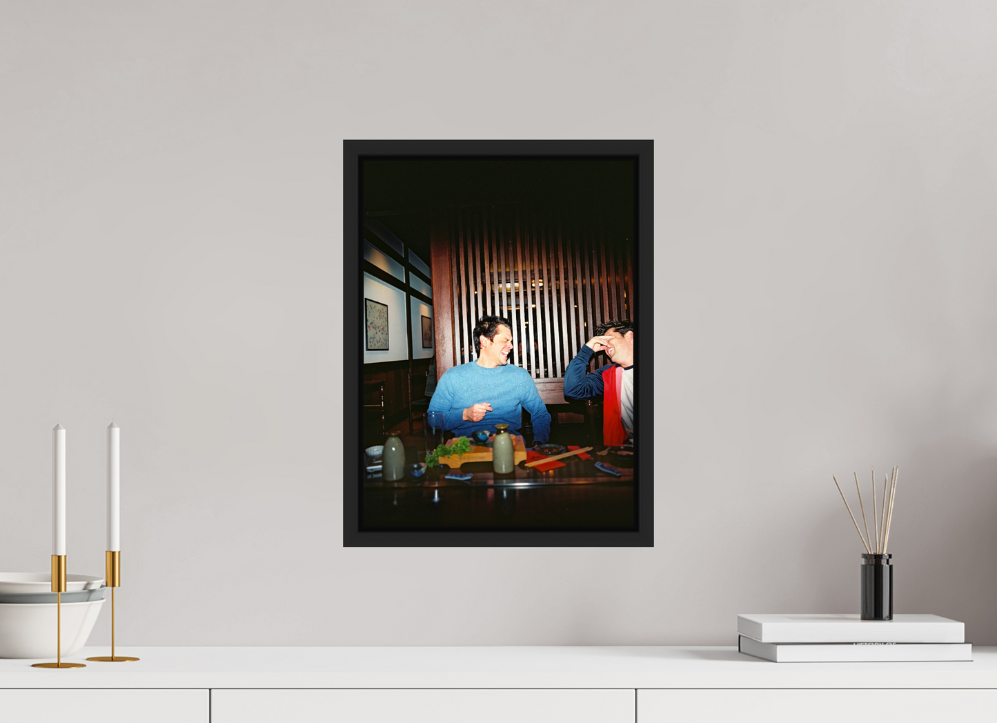 30 x 40,7 cm, Floater Frame | Black Matte Johnny Knoxville - Jackass 05