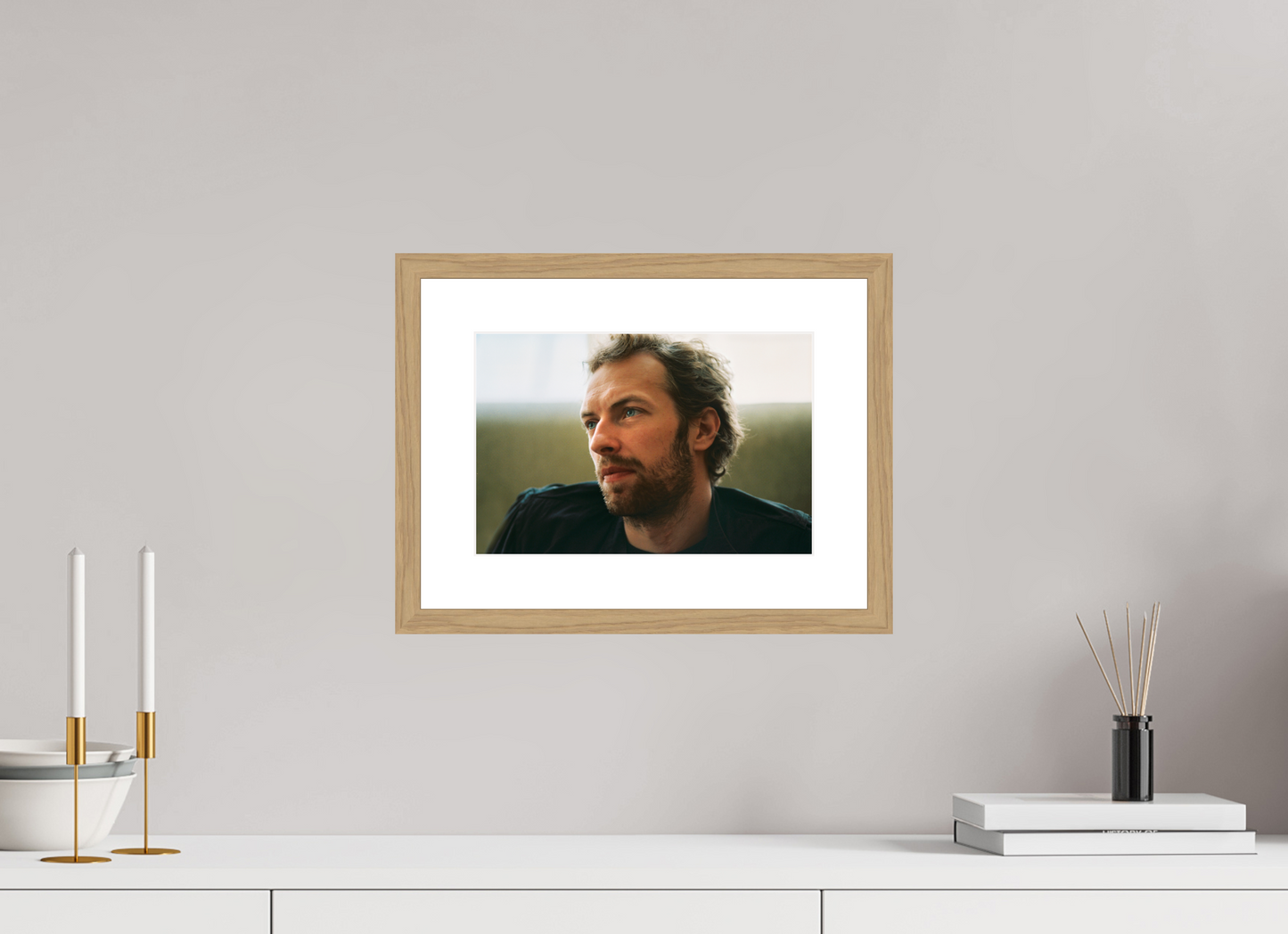 30 x 20 cm, Wood Frame with Passe-Partout | Oak Chris Martin - Coldplay 01