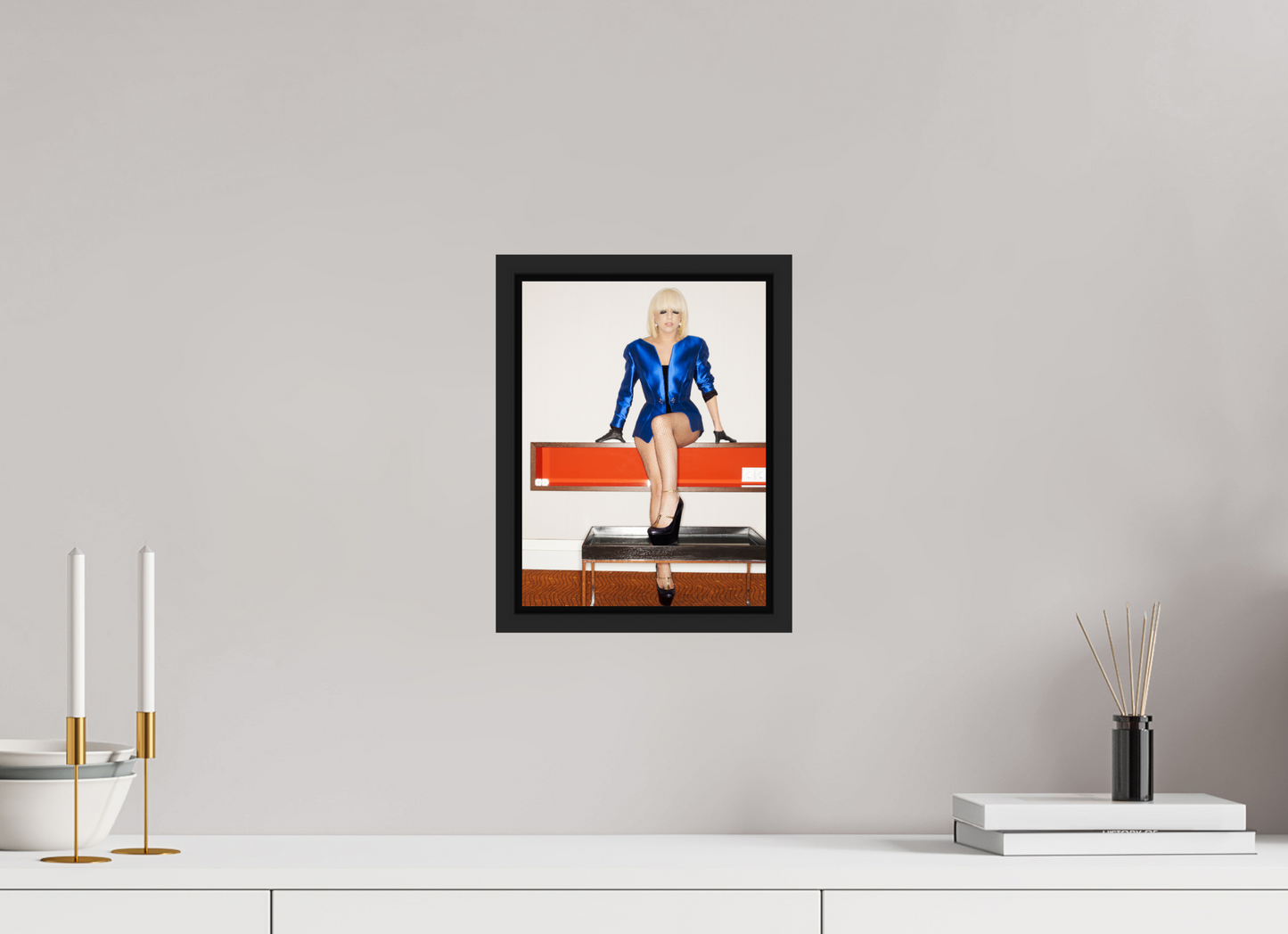 21 x 28 cm, Floater Frame | Black Matte Lady Gaga 05